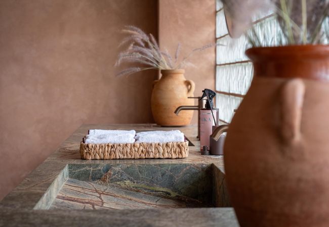 Villa in Marrakech Palmeraie - KERGONDÉ - Private pool, tennis and padel courts