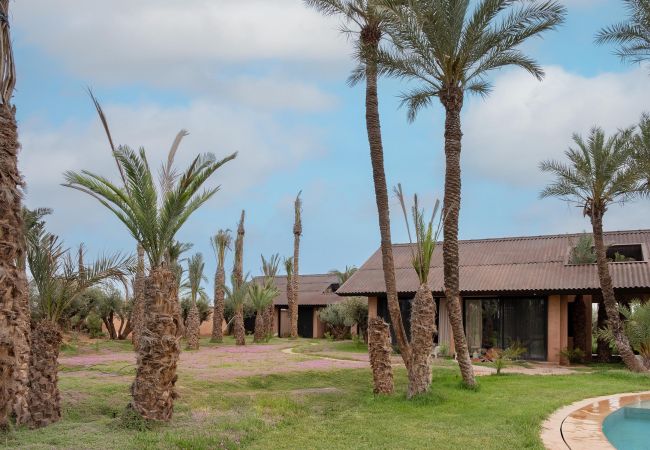Villa in Marrakech Palmeraie - KERGONDÉ - Private pool, tennis and padel courts