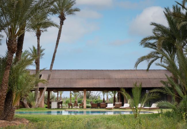 Villa in Marrakech Palmeraie - KERGONDÉ - Private pool, tennis and padel courts